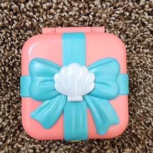 Polly Pocket Hidden Hideouts Mermaid Cove Compact with Doll Mattel Miniature Toy